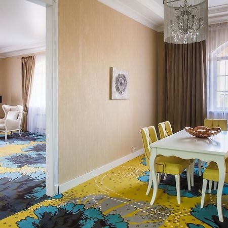 The One Hotel Astana Bagian luar foto