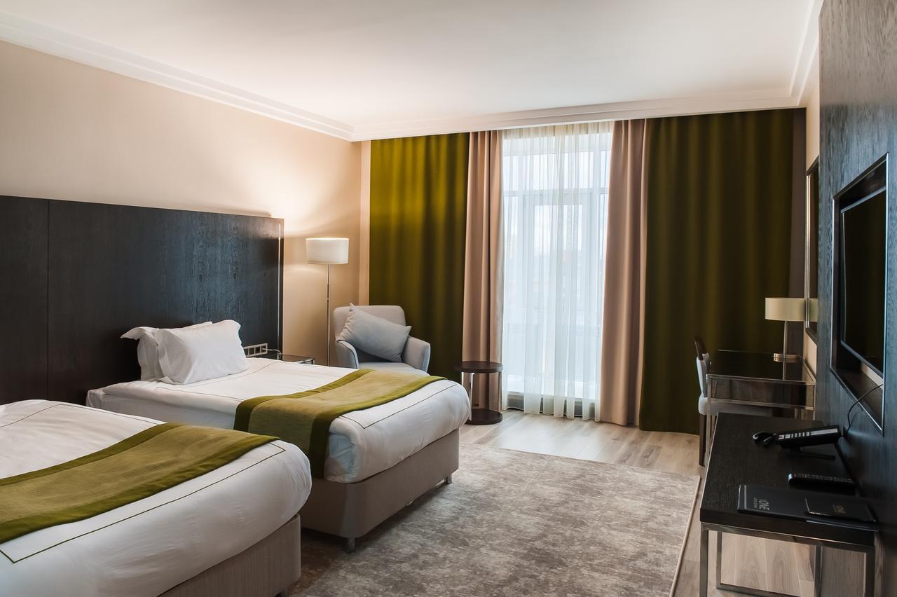 The One Hotel Astana Bagian luar foto